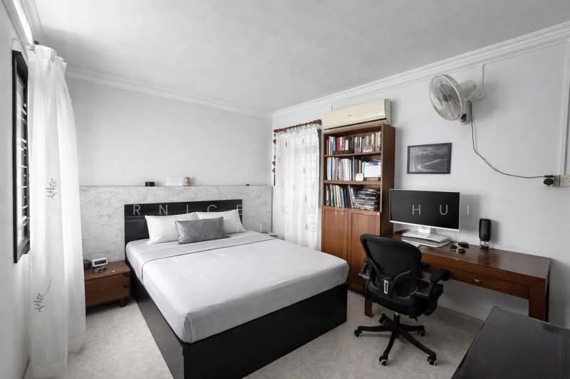 472 Sembawang Drive HDB Flat For Sale at S$ 820,000 | PropertyGuru Singapore - Bedroom