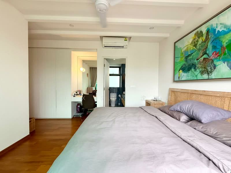 The Topiary Executive Condominium For Sale at S$ 3,290,000 | PropertyGuru Singapore - Master Bedroom