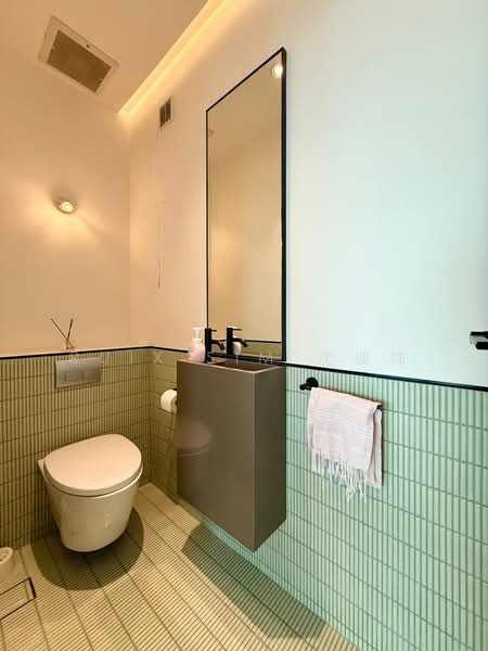 The Topiary Executive Condominium For Sale at S$ 3,290,000 | PropertyGuru Singapore - Powder Room