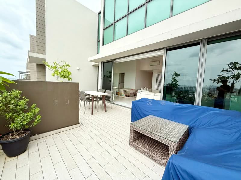 The Topiary Executive Condominium For Sale at S$ 3,290,000 | PropertyGuru Singapore - Balcony