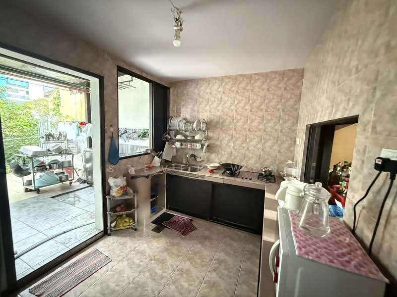 Picardy Gardens, 78 Jalan Pari Burong, 5 Bedrooms, 1,800 sqft, Semi-Detached House For Sale, by Steven Wen, 500073192 - Kitchen - PropertyGuru.com.sg