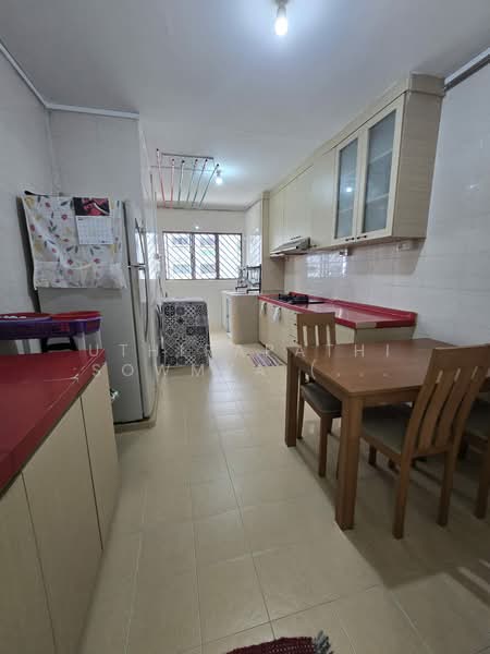 341 Bukit Batok Street 34 HDB Flat For Sale at S$ 428,000 | PropertyGuru Singapore - Kitchen