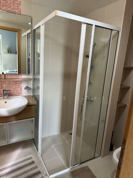 Savannah Condopark, 35 Simei Rise, 4 Bedrooms, 1,453 sqft, Condominium For Rent, by Jessie Loke, 500073207 - Bathroom - PropertyGuru.com.sg