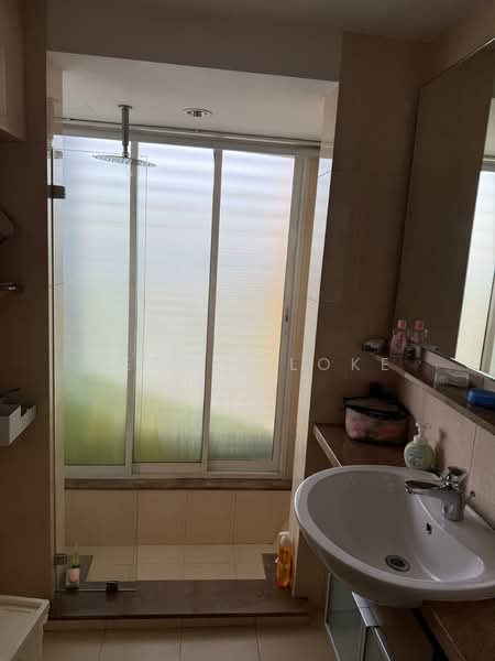 Savannah Condopark, 35 Simei Rise, 4 Bedrooms, 1,453 sqft, Condominium For Rent, by Jessie Loke, 500073207 - Bathroom - PropertyGuru.com.sg