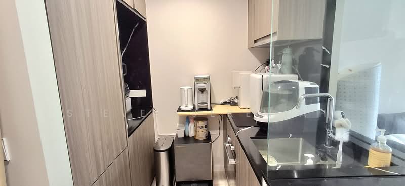 Irwell Hill Residences, 6 Irwell Hill, 2 Bedrooms, 603 sqft, Condominium For Rent, by Steven Jeremiah, 500073210 - Kitchen - PropertyGuru.com.sg