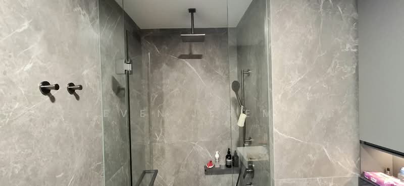 Irwell Hill Residences, 6 Irwell Hill, 2 Bedrooms, 603 sqft, Condominium For Rent, by Steven Jeremiah, 500073210 - Bathroom - PropertyGuru.com.sg