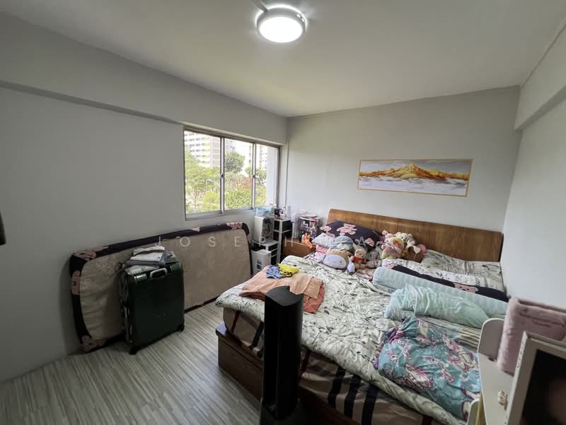 546 Bedok North Street 3 HDB Flat For Sale at S$ 578,888 | PropertyGuru Singapore - Bedroom