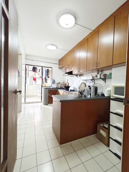 556 Woodlands Drive 53, 556 Woodlands Drive 53, 3 Bedrooms, 1,292 sqft, HDB Flat For Rent, by Stanley Sik, 500073237 - Kitchen - PropertyGuru.com.sg