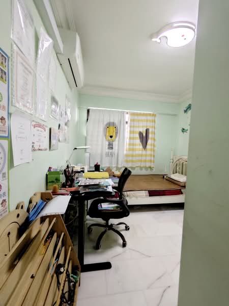 556 Woodlands Drive 53, 556 Woodlands Drive 53, 3 Bedrooms, 1,292 sqft, HDB Flat For Rent, by Stanley Sik, 500073237 - Bedroom - PropertyGuru.com.sg