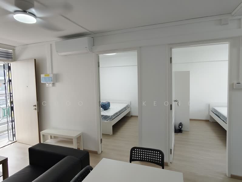 34 Jalan Bahagia, 34 Jalan Bahagia, 2 Bedrooms, 602 sqft, HDB Flat For Rent, by Choo Kok Keong, 500073238 - Living Room - PropertyGuru.com.sg