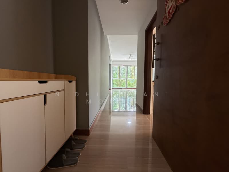 Rafflesia Condo Condominium For Sale at S$ 1,480,000 | PropertyGuru Singapore - Entrance