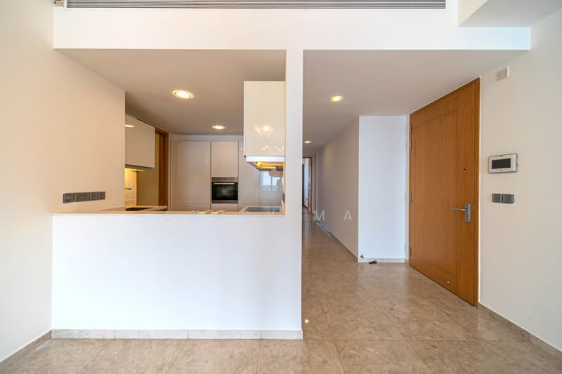 Marina Bay Suites, 3 Central Boulevard, 3 Bedrooms, 1,572 sqft, Apartment For Sale, by Larry Mah, 500073246 - Kitchen - PropertyGuru.com.sg