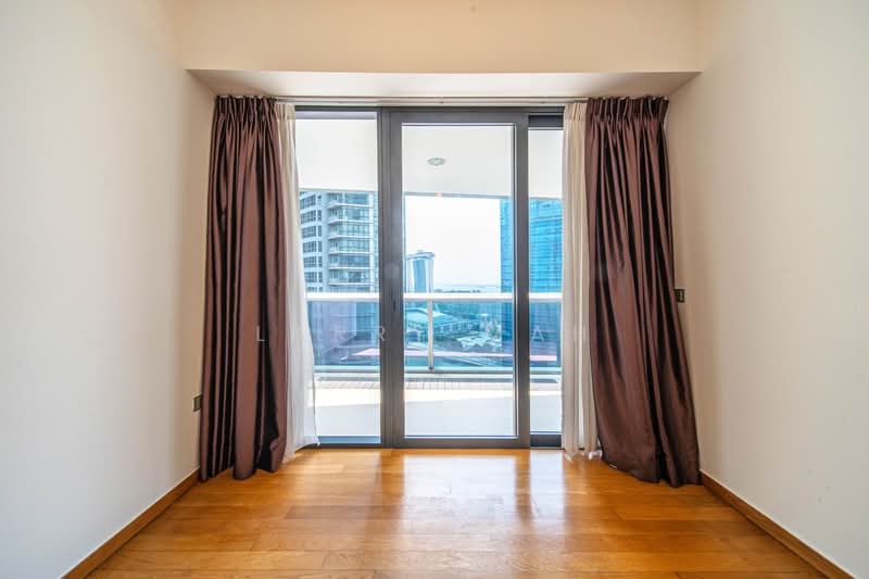Marina Bay Suites, 3 Central Boulevard, 3 Bedrooms, 1,572 sqft, Apartment For Sale, by Larry Mah, 500073246 - View - PropertyGuru.com.sg