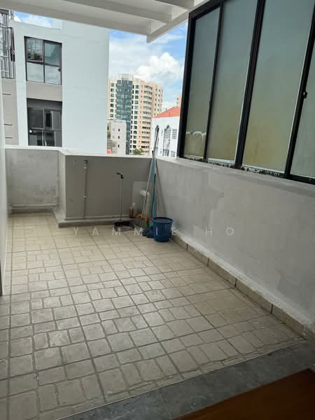 Ever Lodge, 685 Geylang Road, 2 Bedrooms, 1,050 sqft, Apartment For Rent, by Yammie Ho, 500073267 - Balcony - PropertyGuru.com.sg