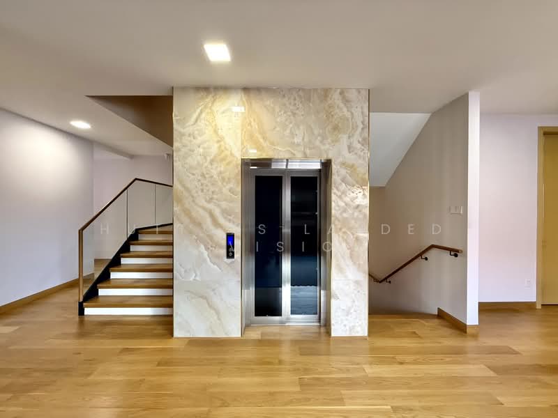 Better-than-new HUGE Semi-D with 7+1 Rooms and Lift at Serangoon Gardens Semi-Detached House For Sale at S$ 9,980,000 | PropertyGuru Singapore - Interior