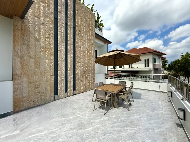 Better-than-new HUGE Semi-D with 7+1 Rooms and Lift at Serangoon Gardens Semi-Detached House For Sale at S$ 9,980,000 | PropertyGuru Singapore - Exterior