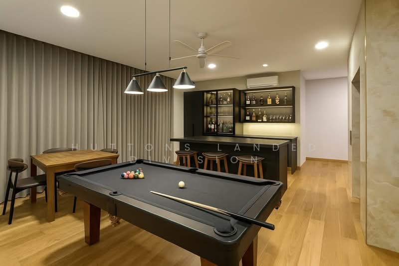 Better-than-new HUGE Semi-D with 7+1 Rooms and Lift at Serangoon Gardens Semi-Detached House For Sale at S$ 9,980,000 | PropertyGuru Singapore - Interior