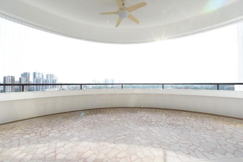 Regency Park, 9 Nathan Road, Tanglin / Holland / Bukit Timah, 4 Bedrooms, 3,650 sqft, Condominium For Rent, by Lina Dharmawan, 500073274 - Balcony - PropertyGuru.com.sg