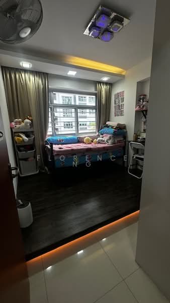 505B Yishun Street 51 HDB Flat For Sale at S$ 570,000 | PropertyGuru Singapore - Bedroom