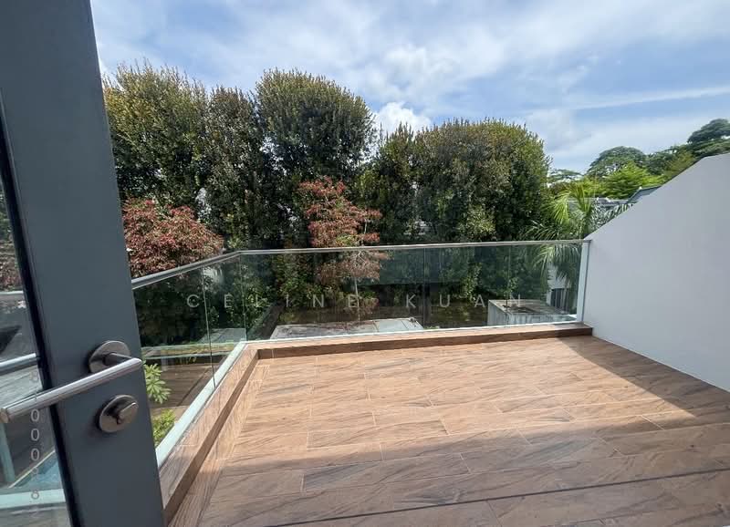 Greenwood Mews Cluster House For Sale at S$ 4,170,042 | PropertyGuru Singapore - Balcony