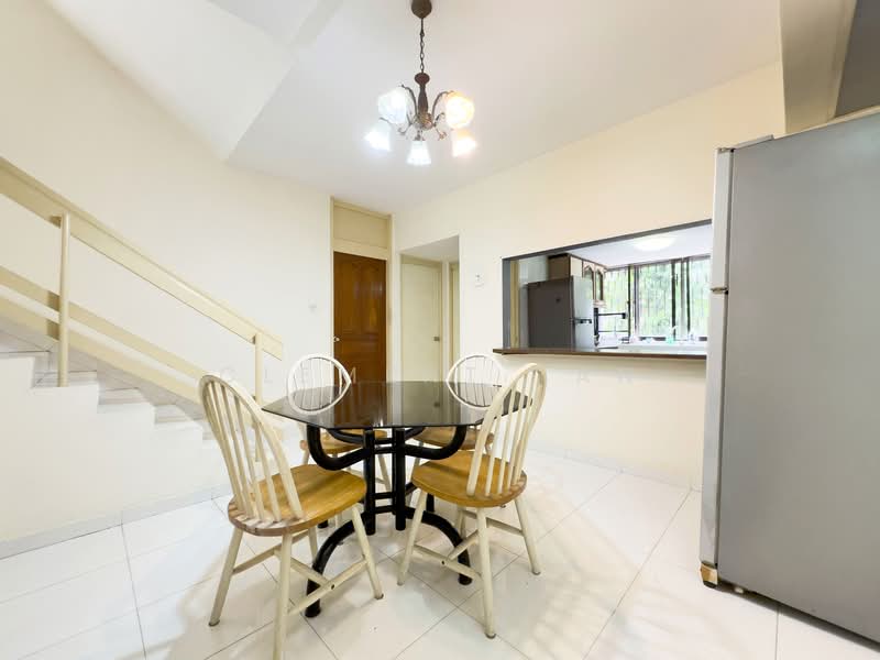 Pandan Valley Condominium For Sale at S$ 2,500,000 | PropertyGuru Singapore - Dining Room