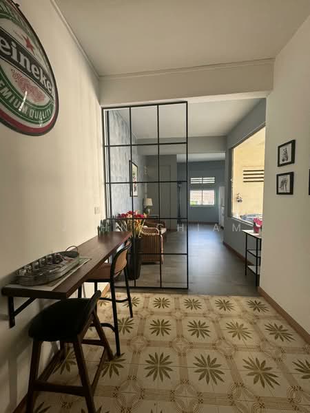 383B Balestier Road Walk-up Apartment For Sale at S$ 1,720,000 | PropertyGuru Singapore - Living Room