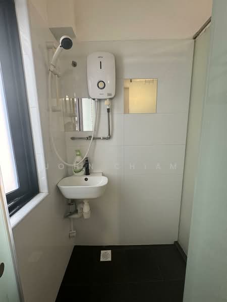 383B Balestier Road Walk-up Apartment For Sale at S$ 1,720,000 | PropertyGuru Singapore - Bathroom