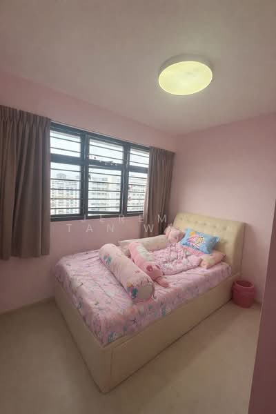 547A Bedok North Avenue 1 HDB Flat For Sale at S$ 658,888 | PropertyGuru Singapore - Bedroom