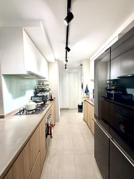 Rivercove Residences EC Condominium For Sale at S$ 2,000,000 | PropertyGuru Singapore - Kitchen