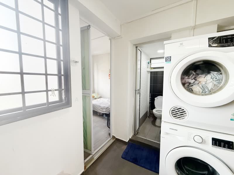 22 Sin Ming Road HDB Flat For Sale at S$ 385,000 | PropertyGuru Singapore - Bedroom