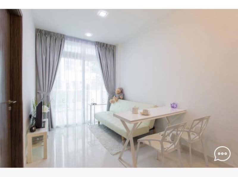 Parc Rosewood Condominium For Sale at S$ 708,888 | PropertyGuru Singapore - Living Room
