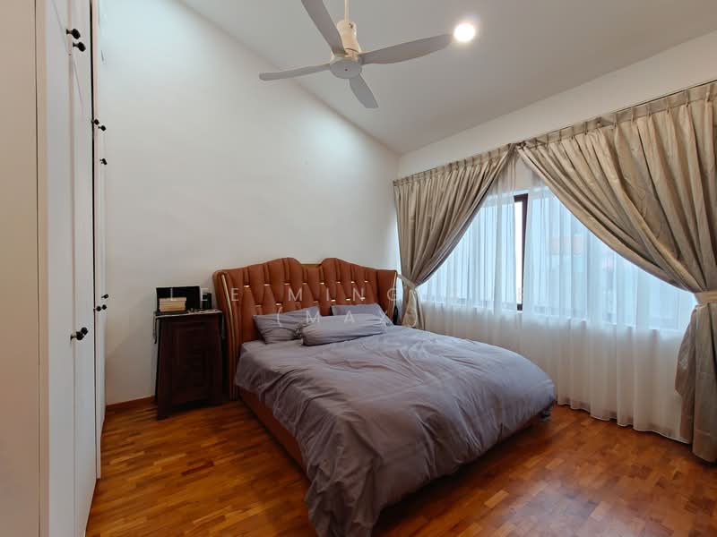 ❤️GIANT⚡️ Rare Freehold Renovated Semi-D in Seletar Hills Semi-Detached House For Sale at S$ 6,500,000 | PropertyGuru Singapore - Bedroom