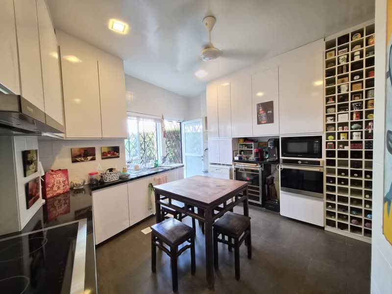 Conservation House | Everitt Road Conservation House For Sale at S$ 5,180,000 | PropertyGuru Singapore - Kitchen