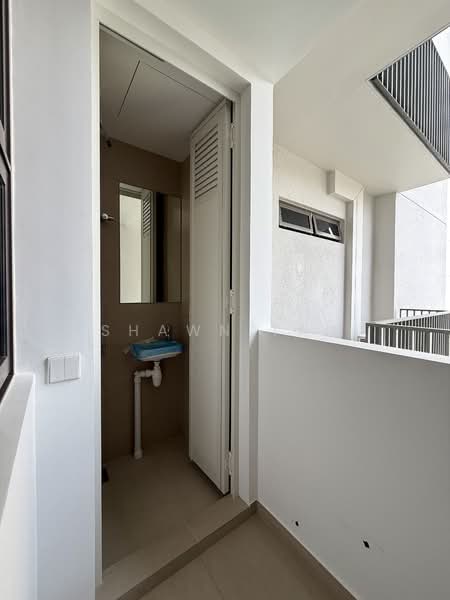 The Botany at Dairy Farm, 9 Dairy Farm Walk, 3 Bedrooms, 1,076 sqft, Condominium For Rent, by Shawn Tan, 500073361 - Bathroom - PropertyGuru.com.sg