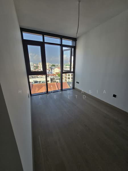 Gems Ville Condominium For Sale at S$ 2,138,000 | PropertyGuru Singapore - Interior