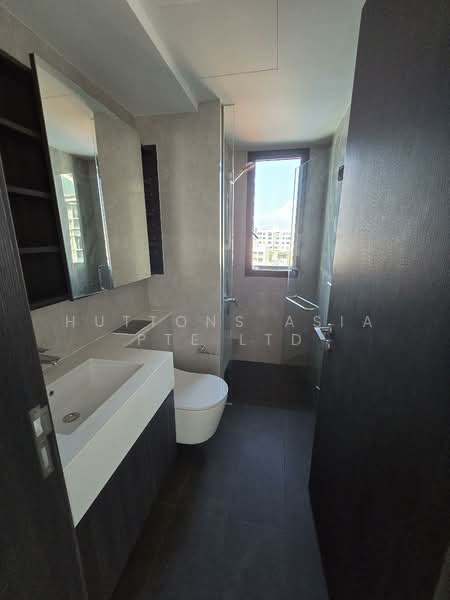 Gems Ville Condominium For Sale at S$ 2,138,000 | PropertyGuru Singapore - Bathroom