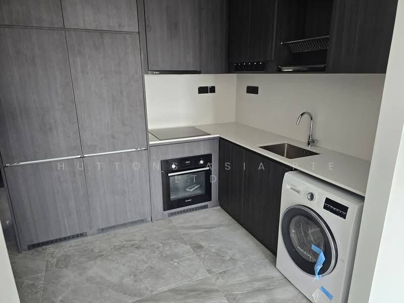 Gems Ville Condominium For Sale at S$ 2,138,000 | PropertyGuru Singapore - Kitchen