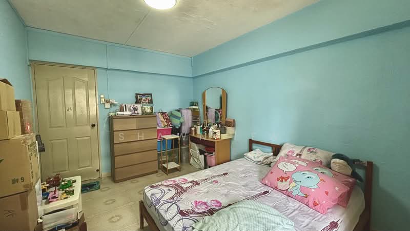430 Jurong West Avenue 1 HDB Flat For Sale at S$ 515,000 | PropertyGuru Singapore - Bedroom