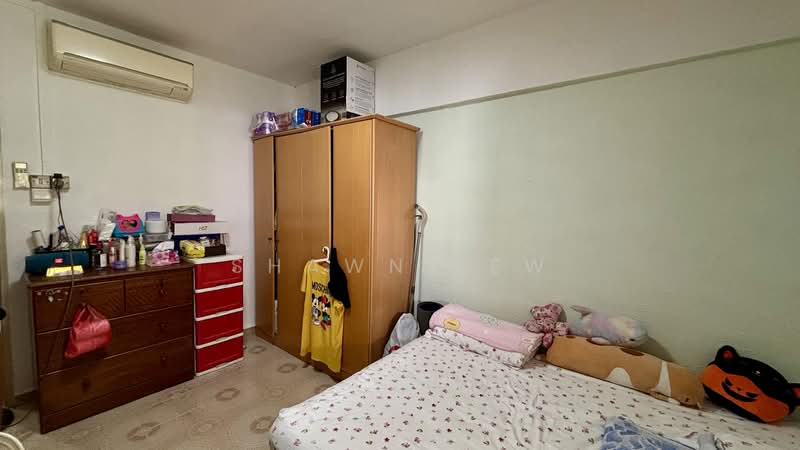 430 Jurong West Avenue 1 HDB Flat For Sale at S$ 515,000 | PropertyGuru Singapore - Bedroom