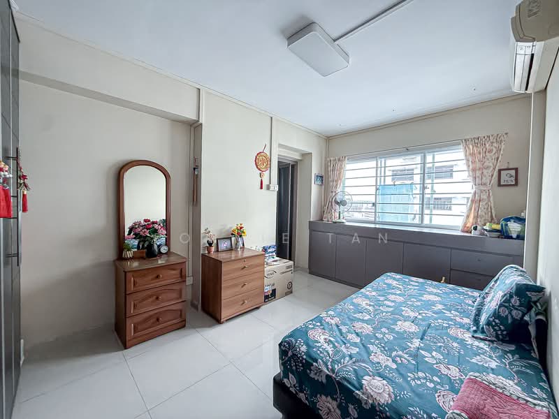 568 Hougang Street 51, 568 Hougang Street 51, 3 Bedrooms, 1,055 sqft, HDB Flat For Sale, by Ronnie Tan, 500073386 - Bedroom - PropertyGuru.com.sg
