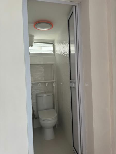 12 Upper Boon Keng Road, 12 Upper Boon Keng Road, 2 Bedrooms, 710 sqft, HDB Flat For Sale, by Eugene Lim, 500073398 - Bathroom - PropertyGuru.com.sg