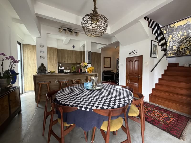 ⭐ Corner Terrace 1KM to RGPS NYPS - Move In Condition! ⭐ Corner Terrace For Sale at S$ 8,500,000 | PropertyGuru Singapore - Kitchen