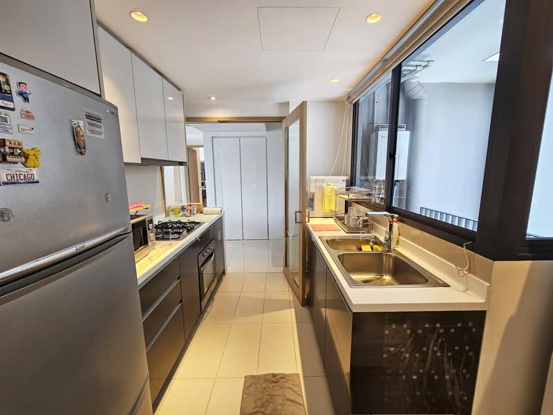 Twin Fountains Executive Condominium For Sale at S$ 1,588,888 | PropertyGuru Singapore - Kitchen