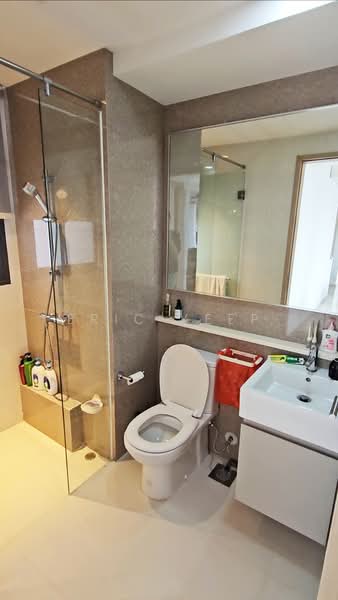 Twin Fountains Executive Condominium For Sale at S$ 1,588,888 | PropertyGuru Singapore - Bathroom