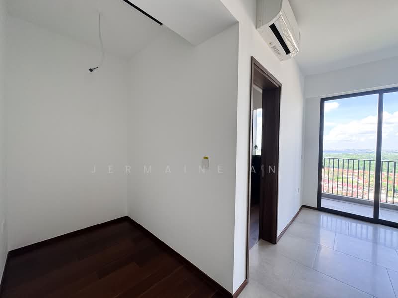 Lentor Modern, 7 Lentor Central, 2 Bedrooms, 678 sqft, Condominium For Sale, by Jermaine Ang, 500073409 - Balcony - PropertyGuru.com.sg