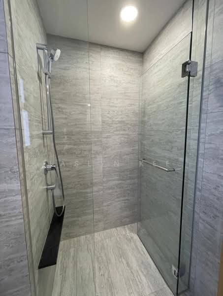 Harbour View Gardens, 221 Pasir Panjang Road, 3 Bedrooms, 980 sqft, Apartment For Rent, by Jaslyn Kee, 500073427 - Bathroom - PropertyGuru.com.sg