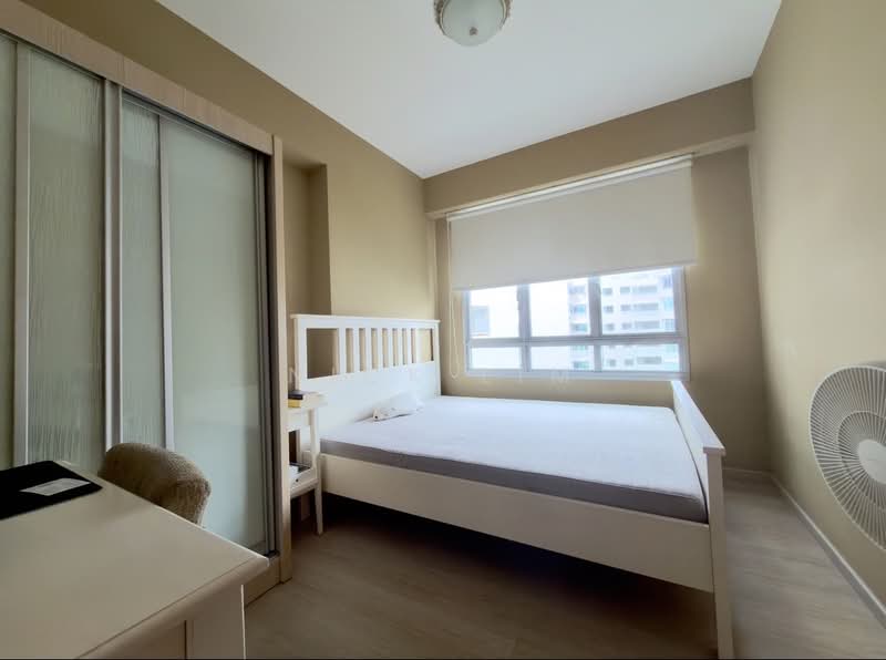 450 Yishun Ring Road HDB Flat For Sale at S$ 600,000 | PropertyGuru Singapore - Bedroom