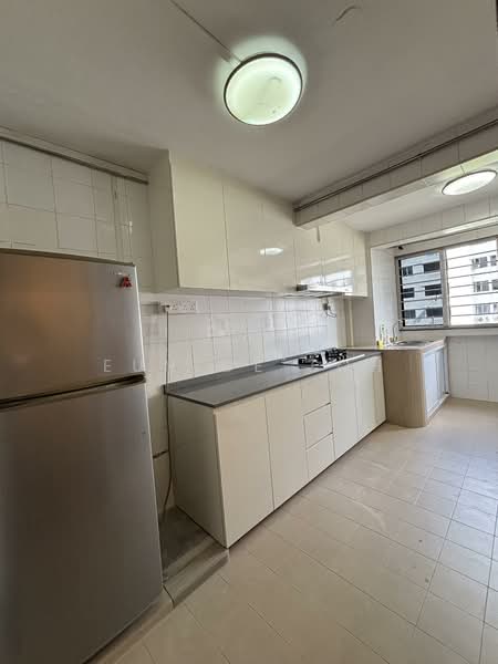 169 Stirling Road, 169 Stirling Road, 2 Bedrooms, 753 sqft, HDB Flat For Rent, by Eunice Toh, 500073435 - Kitchen - PropertyGuru.com.sg