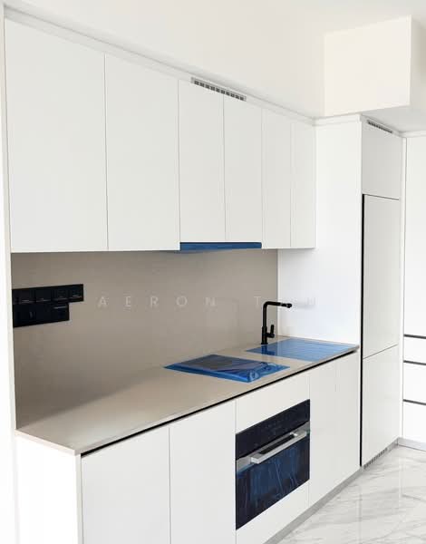 The Landmark, 173 Chin Swee Road, 1 Bedroom, 495 sqft, Condominium For Rent, by Aeron Tan, 500073437 - Kitchen - PropertyGuru.com.sg