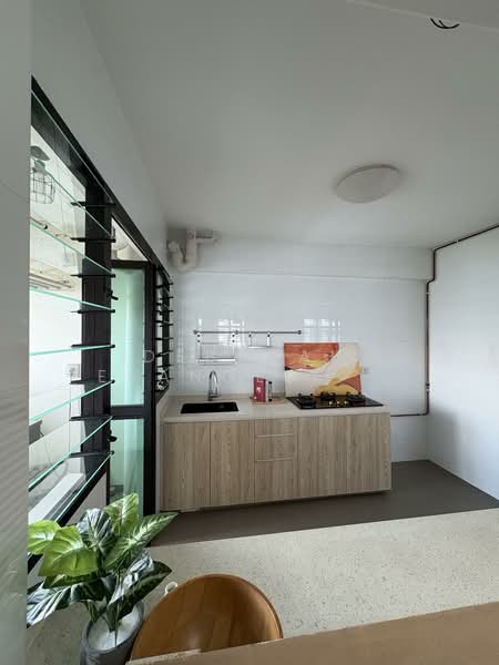 508A Yishun Avenue 4 HDB Flat For Sale at S$ 625,000 | PropertyGuru Singapore - Kitchen